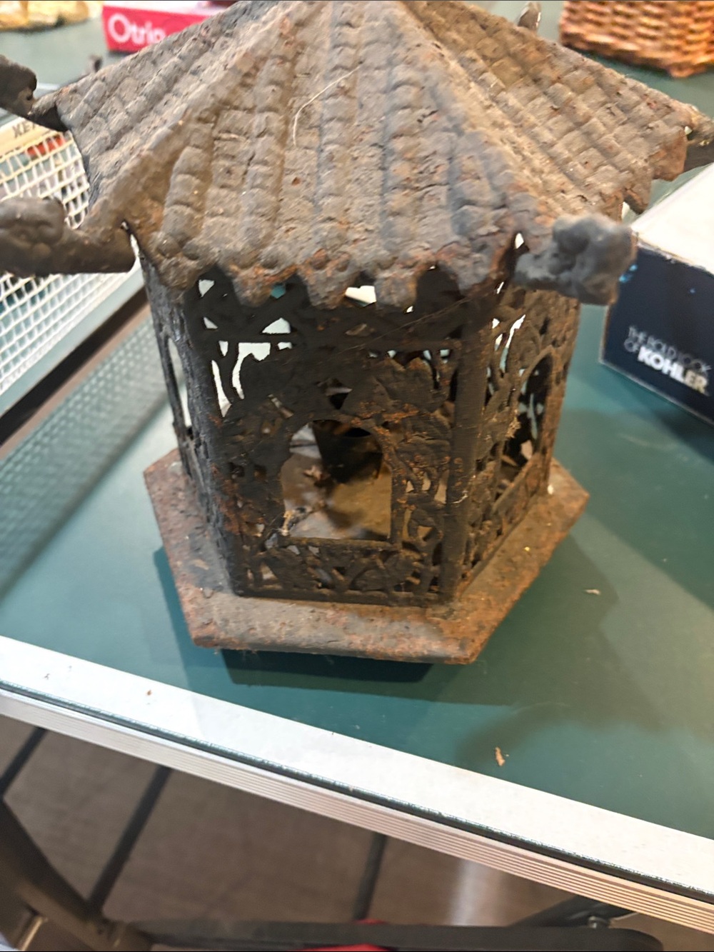 Rustic Iron Pagoda Lantern - Brown